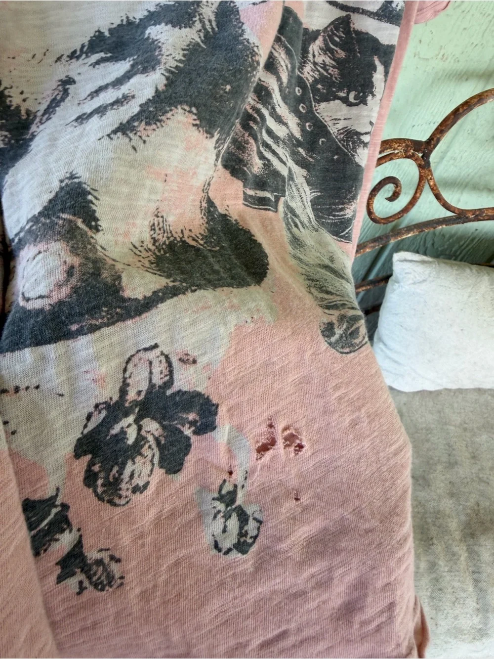 Lot of 2 Magnolia Pearl short sleeve tee shirts pink and gray. O/S will trade - Picture 6 of 11